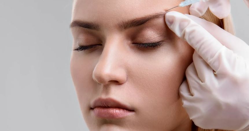 Os sinais para fazer um preenchimento facial